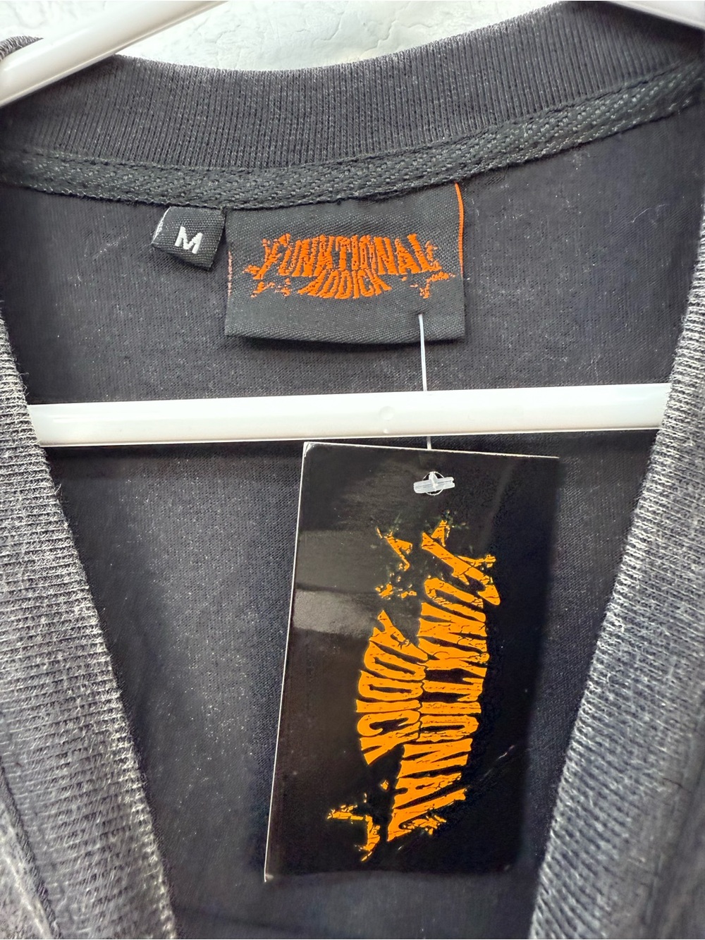 Black & Orange Graphic Men’s Band-Style T-Shirt - Picture 5 of 7